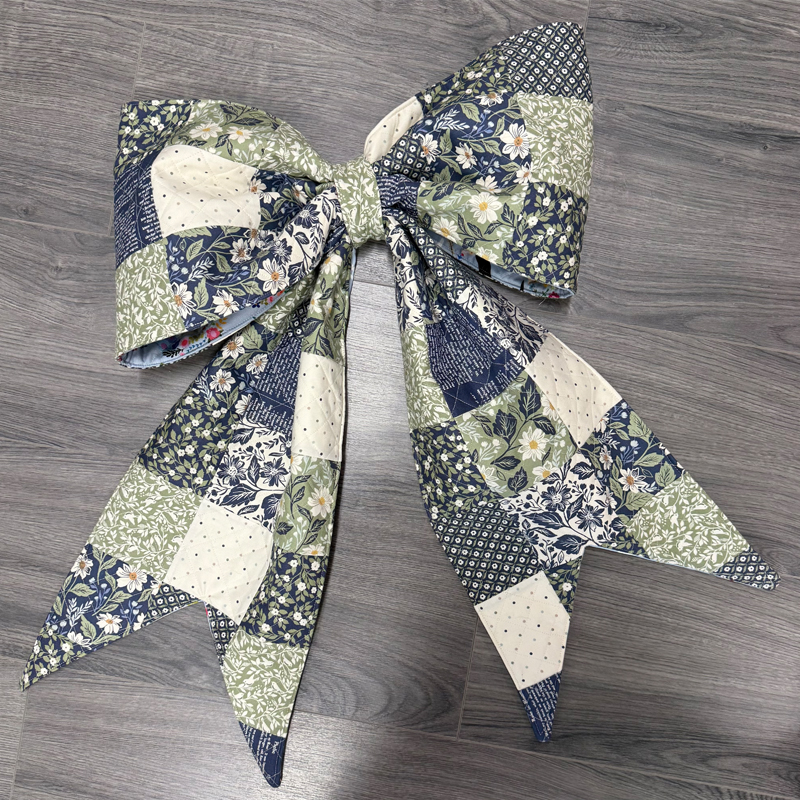 Big Reversible Bow Class